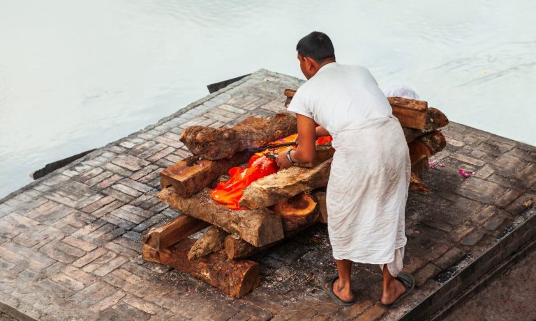Hindu Cremation Service
